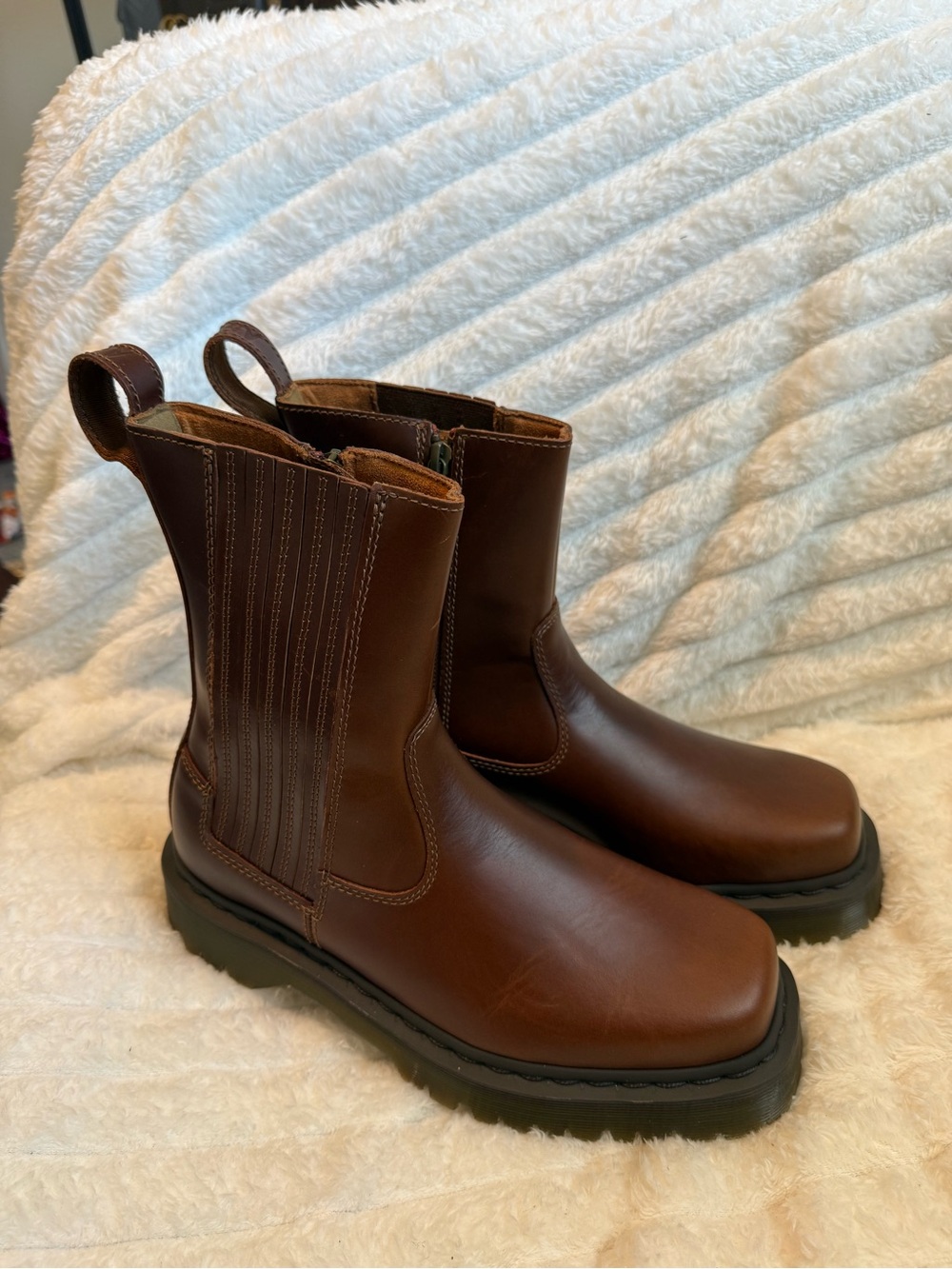 Dr. Martens Brown Leather Boots AMAAYAH LO
Orleans Leather Chelsea Boots - Picture 4 of 10